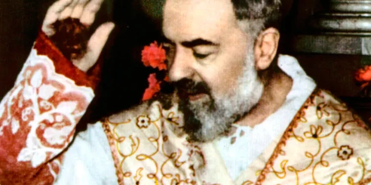 Na današnji dan Padre Pio je primio stigme, biskup: ‘Poseban miris izlazio je iz rana’