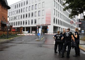 Na zanimljivu obljetnicu u europskoj metropoli krenuo dugom puškom na izraelski konzulat