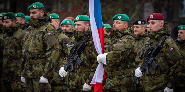 Načelnik češke vojske zagovara udare: ‘Ne treba se bojati Rusije.’