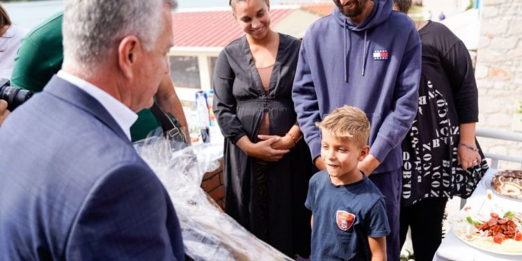 Nakon 50 godina škola na otoku Kapriju otvorila je svoja vrata