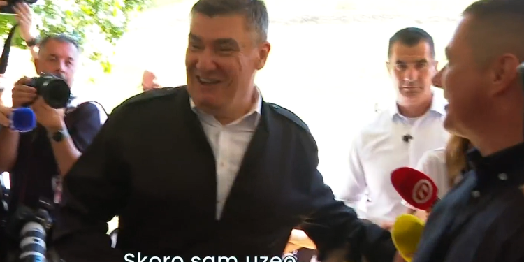 Nakon što se porezao u vinogradu, Milanović izveo novi šou pred kamerom: ‘Skoro sam uzeo’