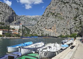 Ne možete imati pet brodova koje iznajmljujete na komunalnim vezovima!