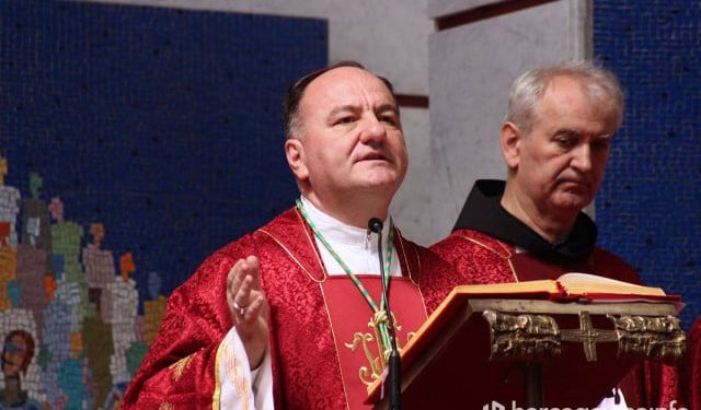 OBJAVIO DEKRET Oglasio se mostarski biskup povodom odluke Vatikana o Međugorju