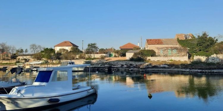 Obećao Šibenčaninu popravak vrata za 2000 eura pa nestao bez traga!