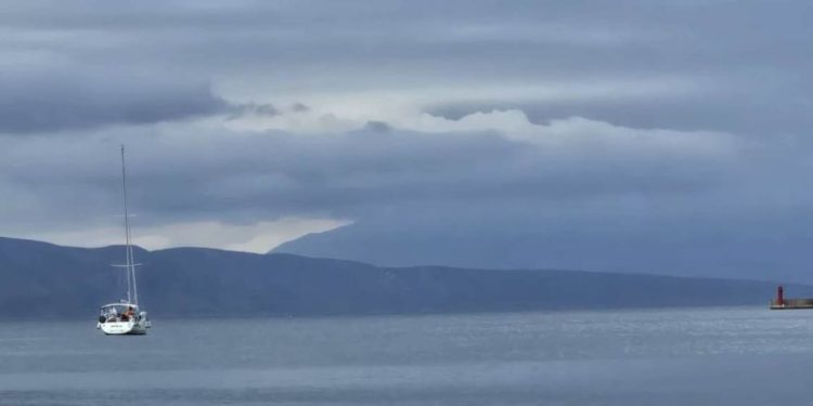 Oblačno s kišom, ponegdje nevere i more 5!