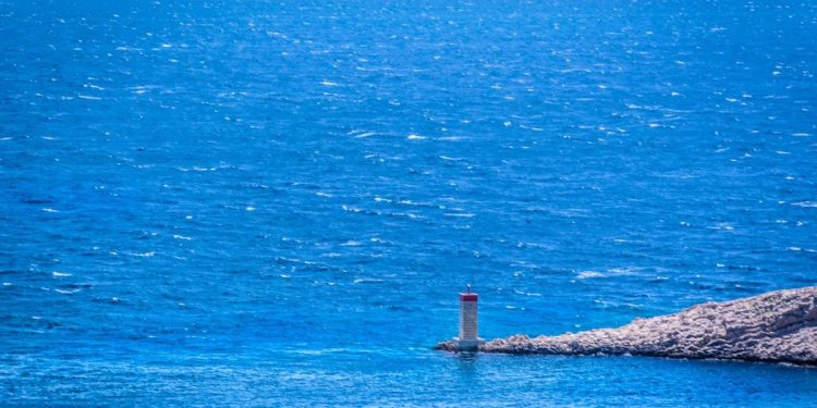 Olujna bura pod Velebitom, na otocima pijavice i neverini