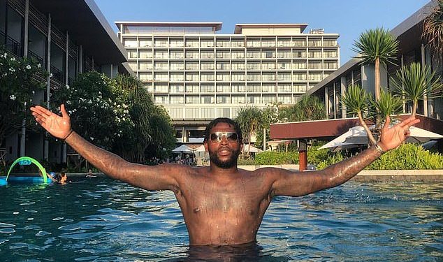 Otkriveno: Svi detalji s pojavljivanja pred sudom bivšeg napadača Arsenala Jaya Emmanuela-Thomasa zbog ‘uvoza droge’ nakon što je ‘partner’ uhićen u zračnoj luci Stansted, jer je njegov zahtjev za puštanje uz jamčevinu odbijen