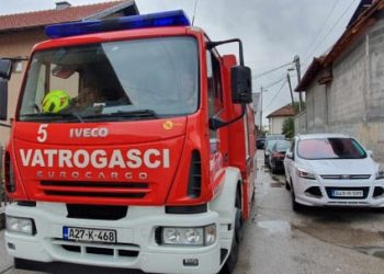 POŽAR U SARAJEVU Vatrogasci spasili obitelj iz goruće kuće