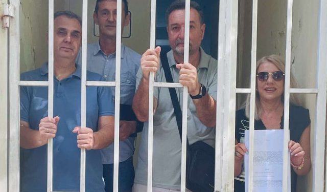 PROSVJETARI U HNŽ ‘U zemlji s toliko kriminala, kriminaliziraju se prosvjetni radnici u borbi za svoja prava’