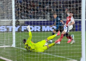 Penal i skok: Raya senzacionalno dvostruko obranio Reteguija u utakmici Atalanta-Arsenal