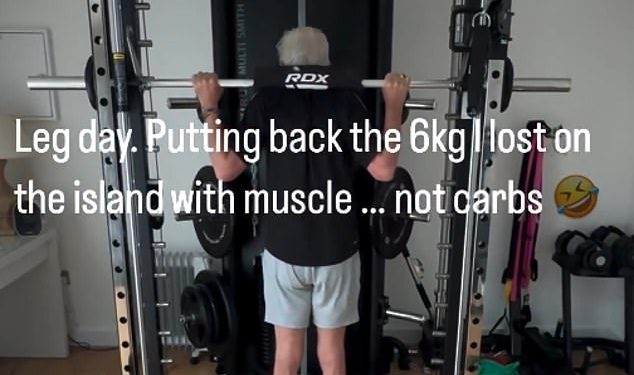 Phillip Schofield otkriva da je izgubio nevjerojatnih 13 funti u samo 10 dana dok je bio na pustom otoku zbog TV povratka, a sada se pokušava vratiti na težinu dok odlazi u teretanu u rijetkoj objavi na Instagramu