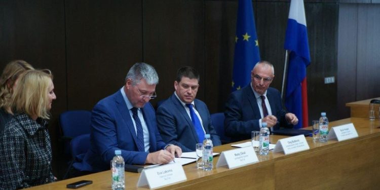 Počinje izrada novog sustava naplate cestarine