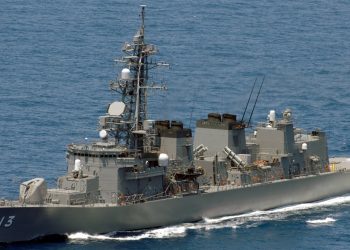 Pokazivanje zubi: Japanski razarač prvi puta prošao kroz tjesnac blizu Kine