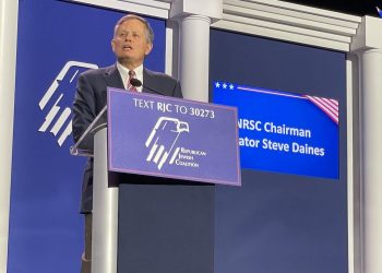 Predsjedavajući izborne kampanje GOP-a u Senatu ‘zabrinut’ je zbog razlike u prikupljanju sredstava, ali predviđa tko će osvojiti većinu