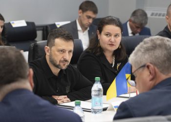 Predsjednik Predstavničkog doma SAD-a zahtijeva od Zelenskog da otpusti ukrajinskog veleposlanika — RT World News