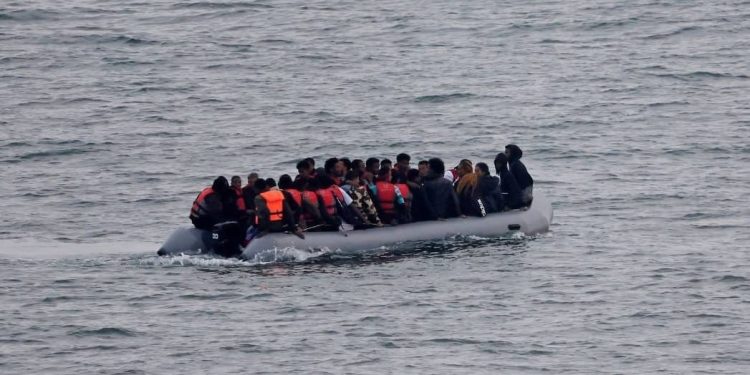 Prevrnuo se brod u La Mancheu