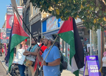 Propalestinski prosvjednici rugaju se sudionicima skupa Harrisa dok veep pristaša uzvraća: Što je s Hamasom?