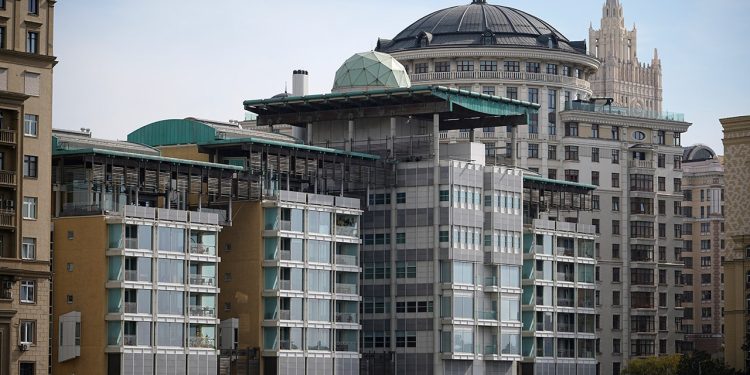 Rusija protjeruje 6 britanskih diplomata koje optužuje za špijunažu. Velika Britanija to naziva “potpuno neutemeljenim”