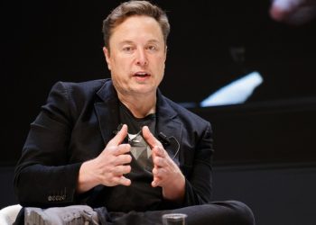 SAD na ‘brzoj stazi’ do bankrota – Musk — RT World News