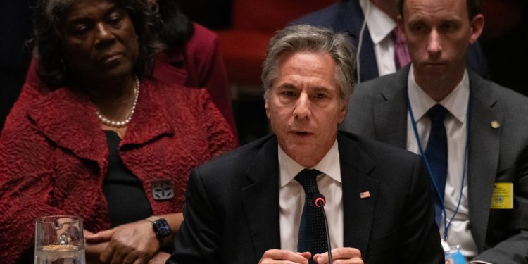 SAD reagira na ažuriranje ruske nuklearne doktrine — RT World News