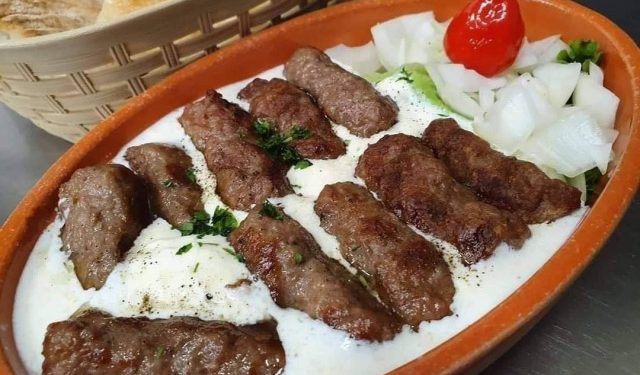 SARAJEVSKI PORTAL SE ČUDI Najskuplja porcija ćevapa u BiH pronađena u Mostaru