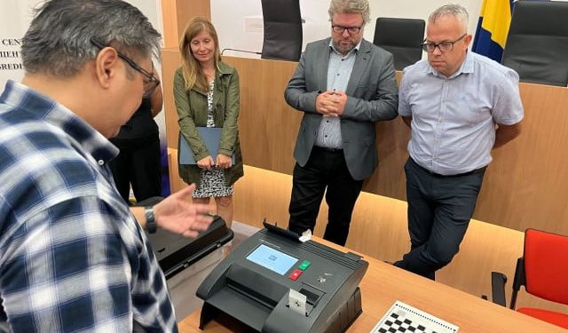 SIP PREUZEO 174 SKENERA ZA IZBORE Projekt će se provoditi u sedam izbornih jedinica, uključujući Mostar i Stolac