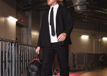 Šefovi Kansas Cityja pametno spominju Taylor Swift u pošti dolaska Travisa Kelcea