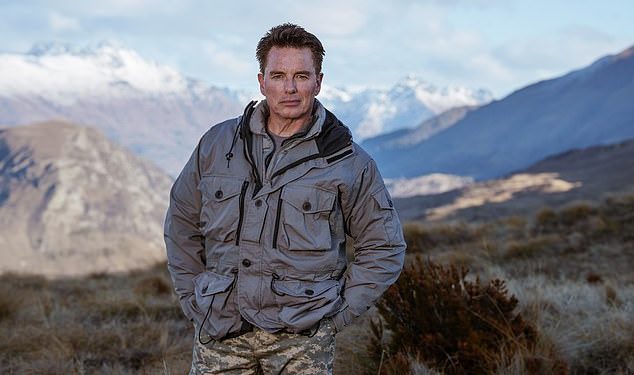 Slavni SAS: Tko se usuđuje pobjeđuje, natjecatelj John Barrowman otkriva PRAVI razlog zašto je odustao nakon 32 minute dok je napadao šefove emisije