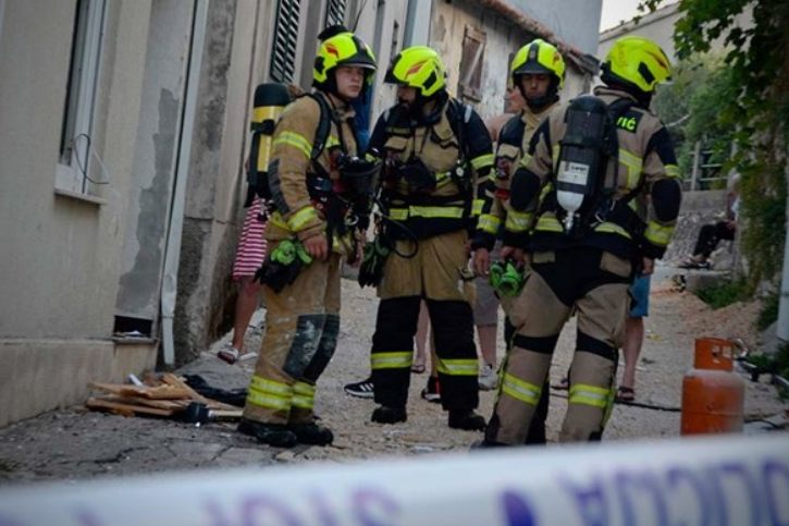 HUMANITARNA AKCIJA Obnovimo dom obitelji iz Metkovića, koji je nastradao u eksploziji plina