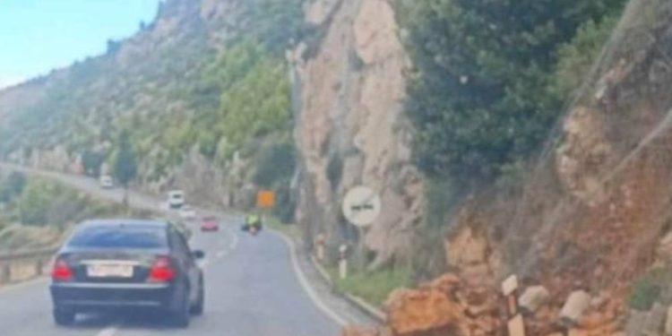 Odron na cesti u blizini Dubrovnika!