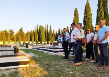 Splitski HDZ-ovci posjetili grob bivšeg gradonačelnika: “Njegovo djelo nikada neće biti zaboravljeno”