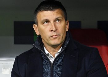 Sportske novosti – ANKETA: Treba li Jakirović podnijeti ostavku nakon najtežeg poraza u povijesti Dinama?