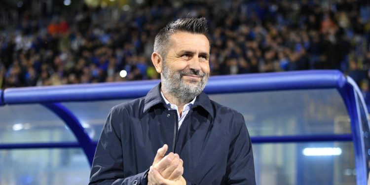 Sportske novosti – Bjeličin prvi izazov je oživljavanje igrača koji se pod Jakirovićem počeo gasiti. Predstavljena i nova romansa?