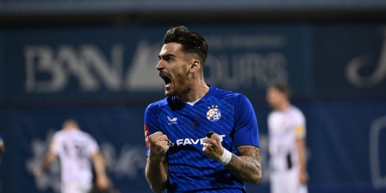 Sportske novosti – HNL prvi put u povijesti bira igrača mjeseca. Dvojica su iz Dinama, a jedan je već napravio transfer