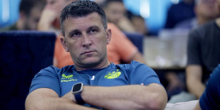 Sportske novosti – Hoće li se Jakirović usuditi kockati? Jedna kriva odluka može dovesti do katastrofalnog raspleta