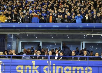 Sportske novosti – Incident na derbiju koji je prošao ispod radara: Kaos u loži, vodeće ljude Hajduka spasila legenda Dinama
