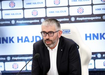 Sportske novosti – Jeličić o predsjedniku Hajduka: ‘Tikovi, zamuckivanje… Bilo ga je tužno gledati. Apsolutno je izgubljen’