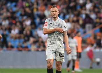 Sportske novosti – Kapetan koji je u SHNL-u stekao etiketu grubijana: Zaslužio je crveni, ali neki drugi su se sakrili i izvukli