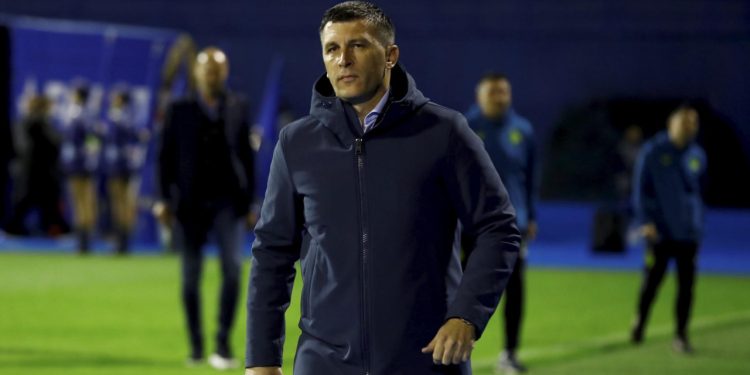 Sportske novosti – Krenule su usporedbe s Bjelicom, a onda žestoki antiklimaks. Jakirović ima jednu debelo podcrtanu nevolju