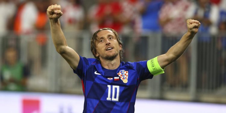 Sportske novosti – Modriću sam rekao: ‘Odigraj još 180 utakmica za Hrvatsku’. A drugi Vatreni me jako iznenadio’