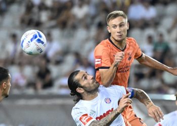 Sportske novosti – Osijek je prekinuo jedan crni niz, sada treba i drugi: ‘Nisam ni znao za to, ali opet vidim nasmijana lica’