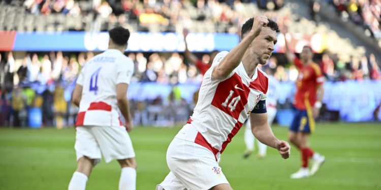 Sportske novosti – Perišić seli u Zagreb i za minimalac se vraća u HNL? Oko kluba se vrzma i druga legenda Vatrenih