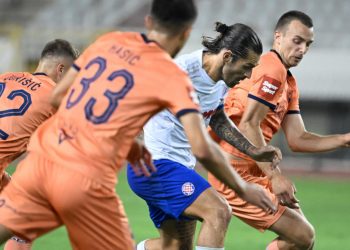 Sportske novosti – Sudačka komisija: Osijek nije oštećen na Poljudu, a Cordobin prekršaj je ‘siva zona’