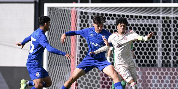 Sportske novosti – Trener mladih dinamovaca: ‘Ovo je neprocjenjivo iskustvo za naše dečke, da vide kakve uvjete ovdje imaju…’