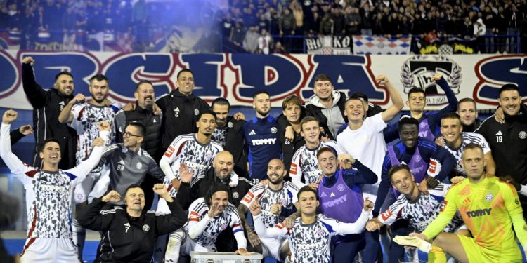 Sportske novosti – ‘Trenirao je Messija, ali sa scenom na Maksimiru još se nije susreo. Izvadio je mobitel i počeo snimati’