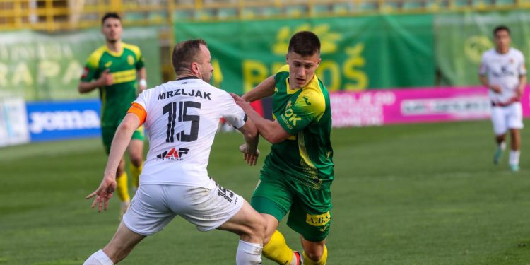 Sportske novosti – UŽIVO: Lisica silovitim udarcem uzdrmao vratnicu, pogodak gostiju ‘visi u zraku’