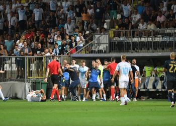 Sportske novosti – VIDEO Situacija s derbija zbog koje je Đalović izgubio živce: Je li sudac donio ispravnu odluku?