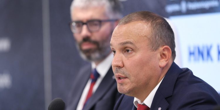 Sportske novosti – Vitalija dočekalo škakljivo pitanje o Gattusu, Bilić mu uskočio u riječ: ‘To je bio lapsus’
