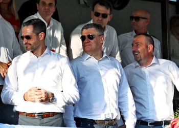 Stvarni vladar SDP-a krenuo u akciju: Stvara tajni šalabahter na kojem su i ‘it djevojke’