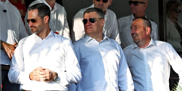 Stvarni vladar SDP-a krenuo u akciju: Stvara tajni šalabahter na kojem su i ‘it djevojke’